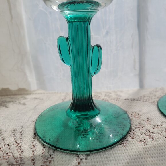 Set Of 2 Cactus Stem Margarita Glasses 10 Oz Green & Clear Glass - Picture 3 of 3